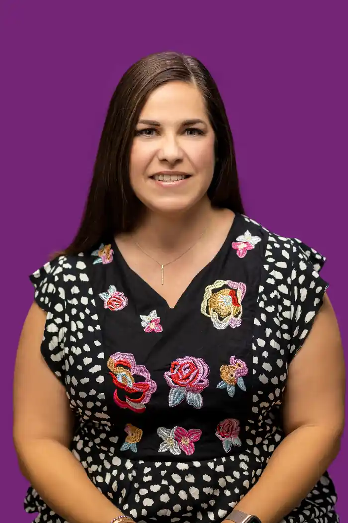 I can retouch and edit your corporate business headshots, and portrait